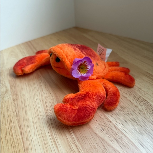 Hawaiian Hihe'e Crab with Aloha Flower Stuffed Animal Collectible - Picture 4 of 7